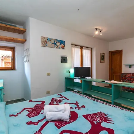 Διαμέρισμα Piazzetta Mono Porto 50m From The - Happy *