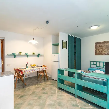 Piazzetta Mono Porto 50m From The - Happy